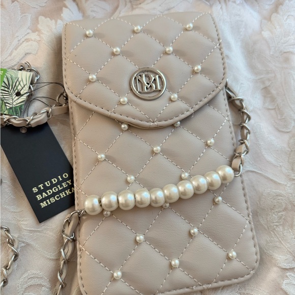 Badgley Mischka Handbags - 571. Badgley Mishka Pearl Strap Quilted Cell Phone Case NWT‎